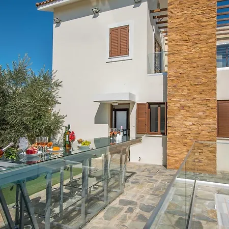 Ionion Holiday Sea View Villa *
